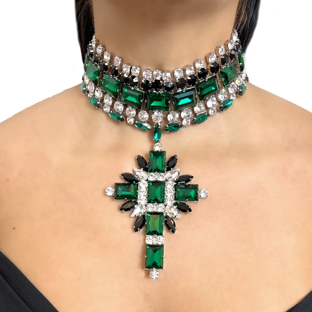 Green Corss Pendant Choker Necklace