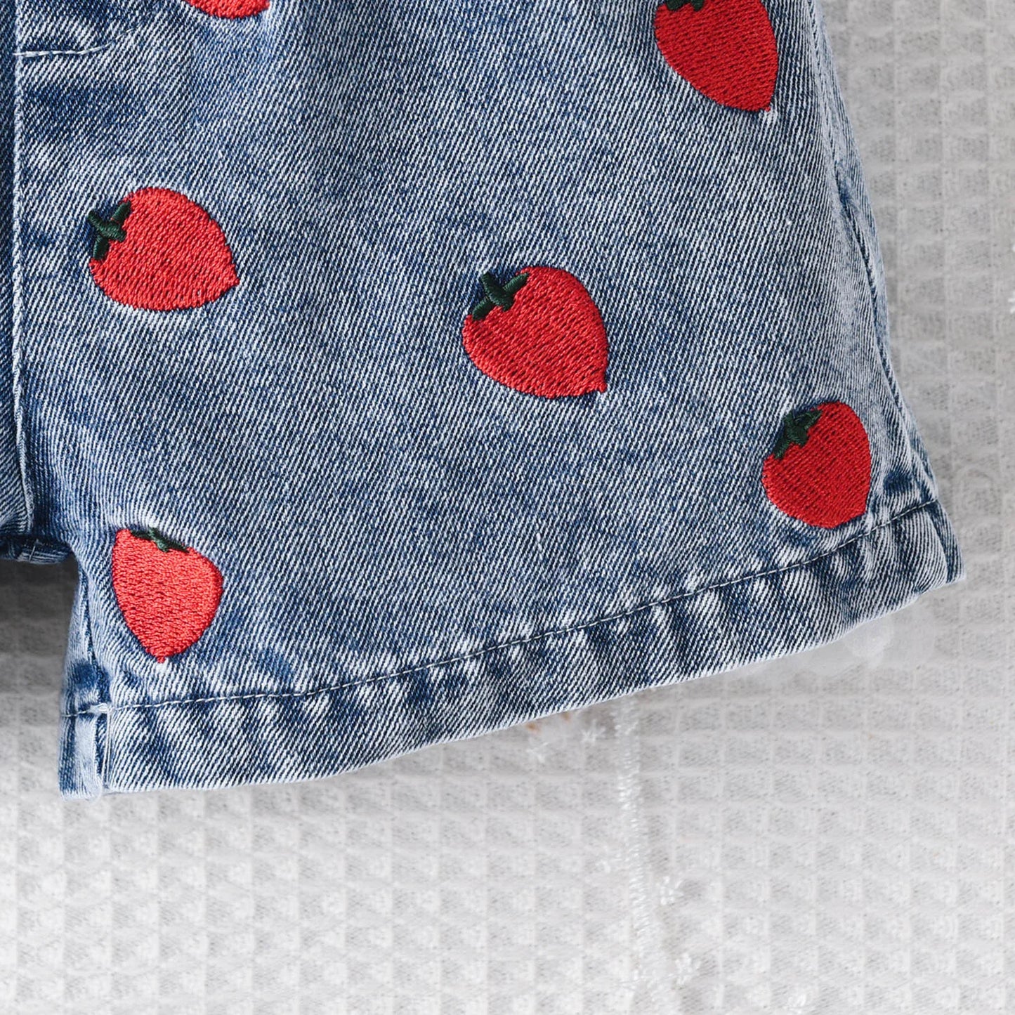 Girls Off Shoulder Top Denim Strawberry Embroider Shorts